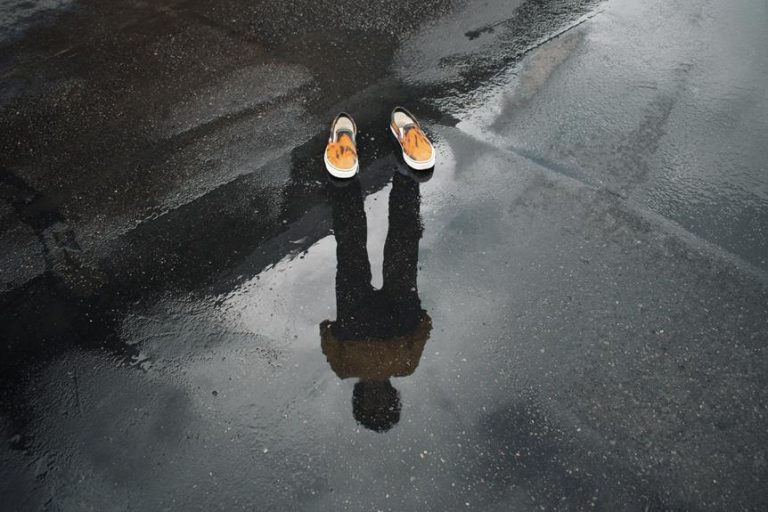 Top Waterproof Orthopedic Shoes for Neuropathy in Rain